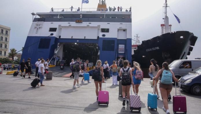 Διαμέρισμα Στο Κέντρο Δίπλα Στα Νοσοκομεία Και Τα Αξιοθέατα Appartamento Atene Esterno foto